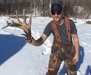 quentin-saunders-with-huge-shed-antler-brow-tine