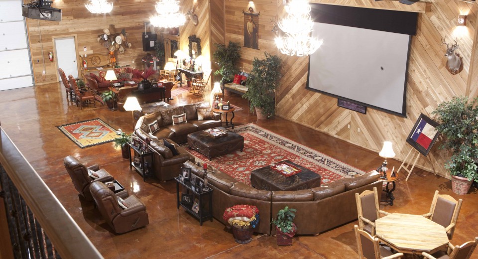 wrap-around-leather-couches-and-projection-screen