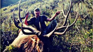 thad-bingham-with-the-large-bull-elk-he-illegally-killed-in-2014