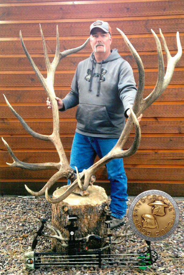 steve-felix-with-his-antlers-at-boone-and-crockett-headquarters